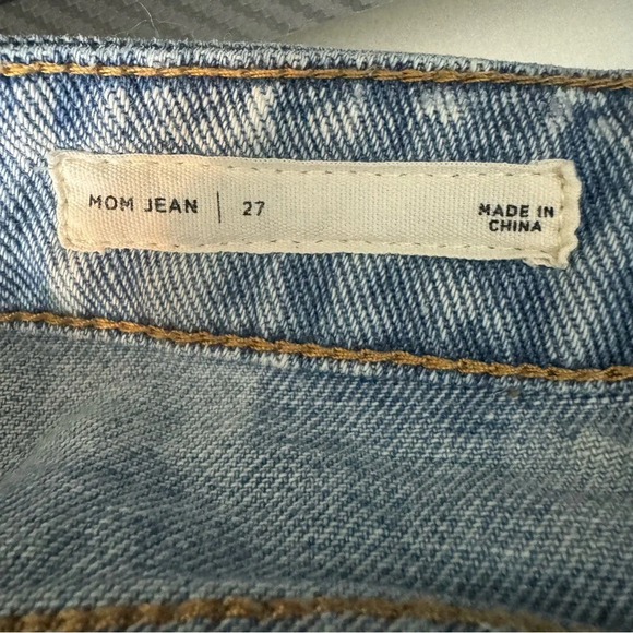 Pacsun Light Wash Blue High Rise Mom Jeans with Side Stripe. Raw Hem. Size 27 - Picture 4 of 12